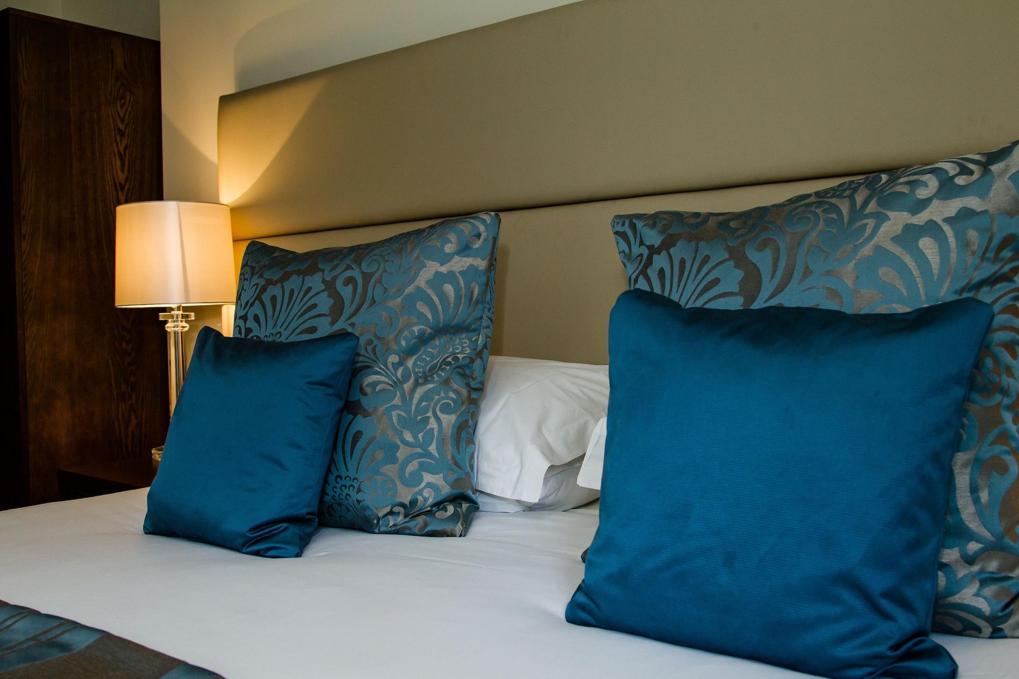 The Legacy Rose & Crown Hotel Salisbury Buitenkant foto