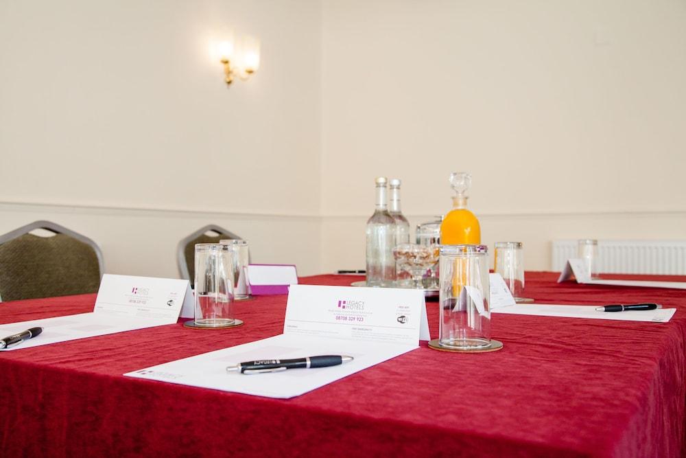 The Legacy Rose & Crown Hotel Salisbury Buitenkant foto