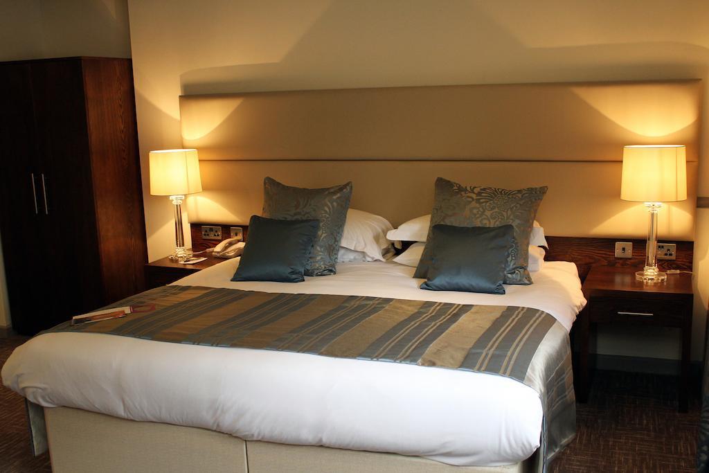 The Legacy Rose & Crown Hotel Salisbury Buitenkant foto