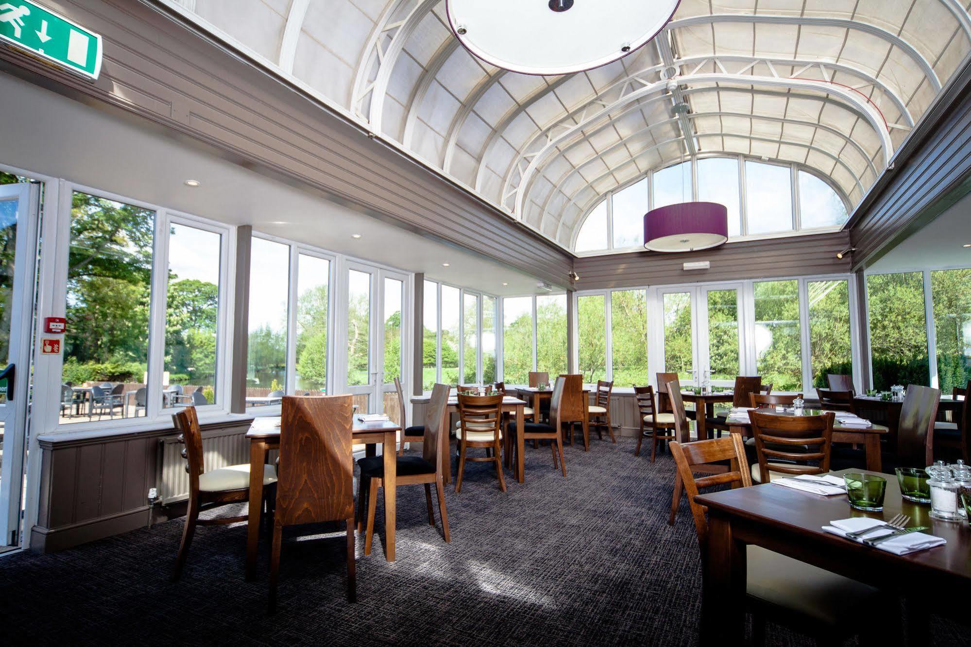 The Legacy Rose & Crown Hotel Salisbury Buitenkant foto