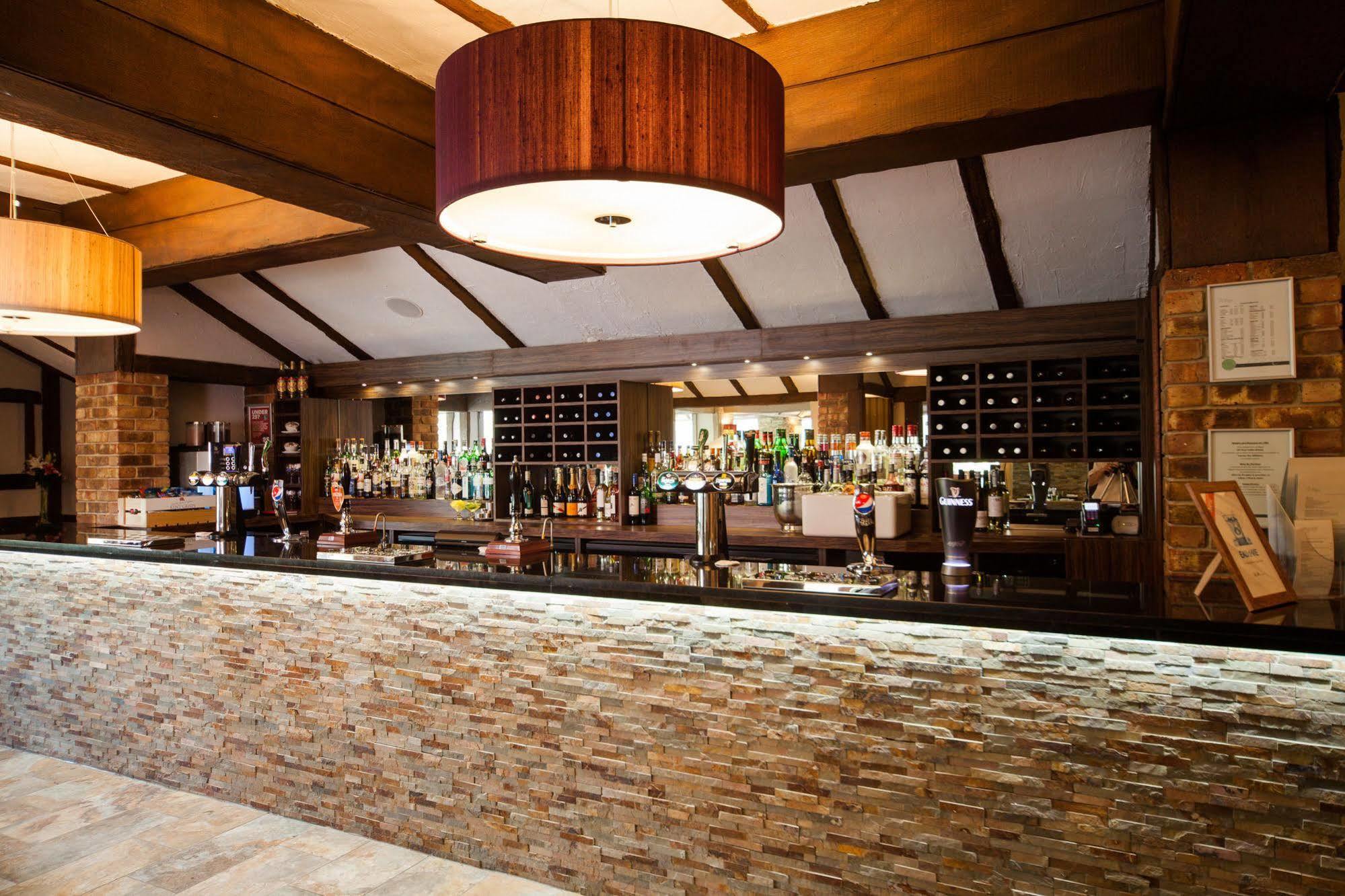 The Legacy Rose & Crown Hotel Salisbury Buitenkant foto